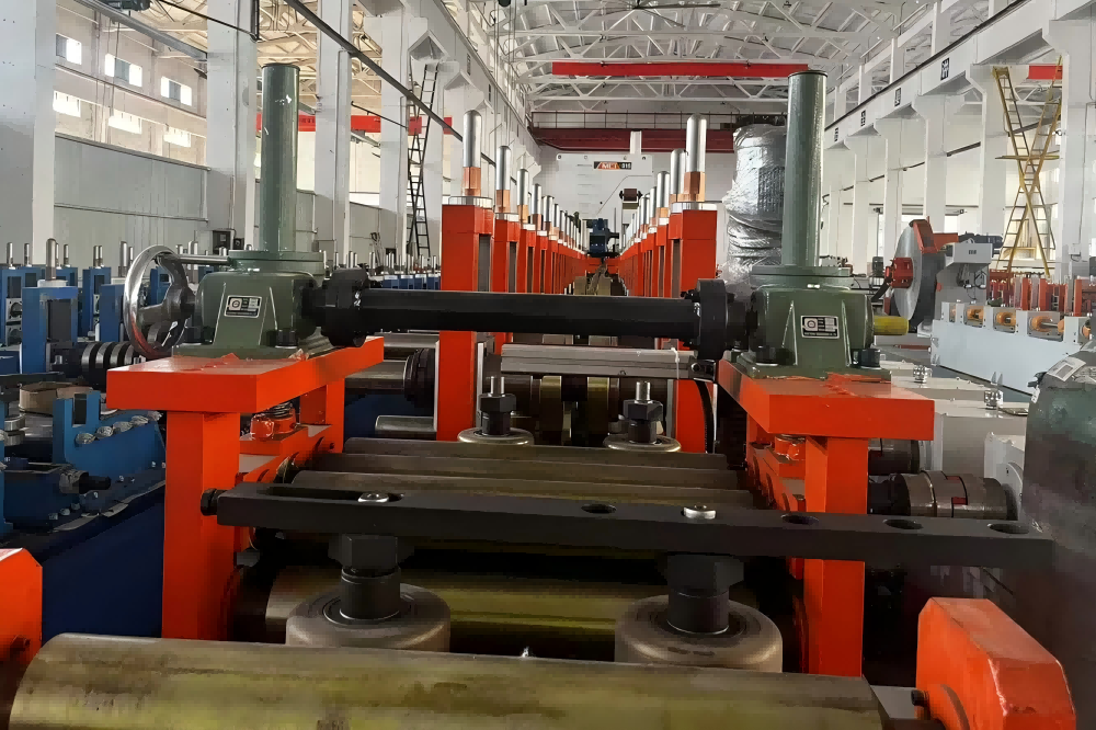 Photovoltaic bracket roll forming machine Photovoltaic bracket roll forming machine